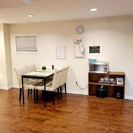 Spacious And Bright Unit With Natural Light. Pickering Exterior foto