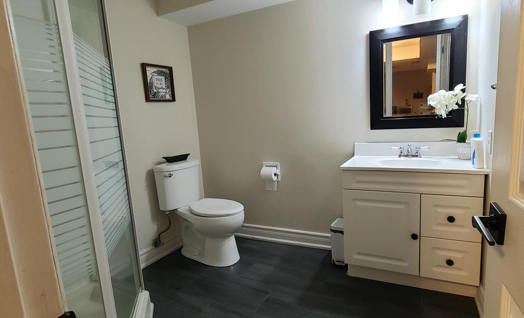Spacious And Bright Unit With Natural Light. Pickering Exterior foto